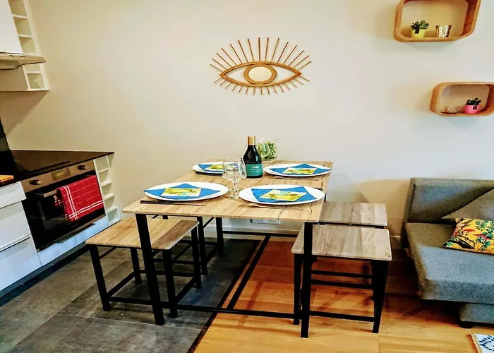 Cozy For 2 In * Antibes